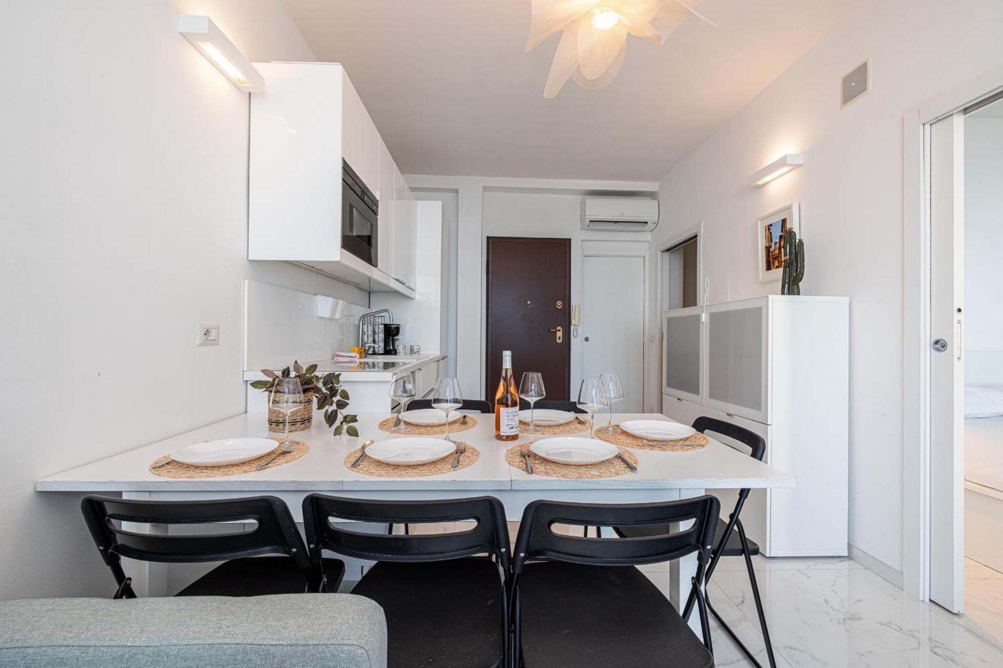 Sea View - 2 Bdr Promenade Des Anglais 니스 외부 사진